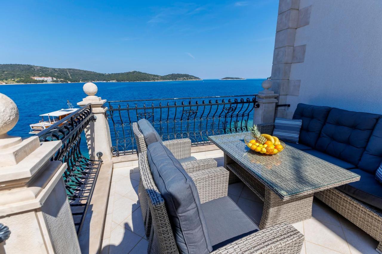 Seafront For4 * Vis